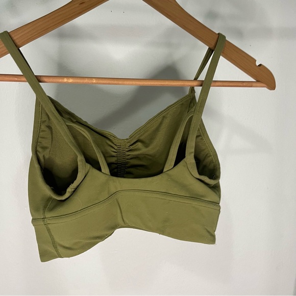 Lululemon yoga bra - Picture 4 of 5